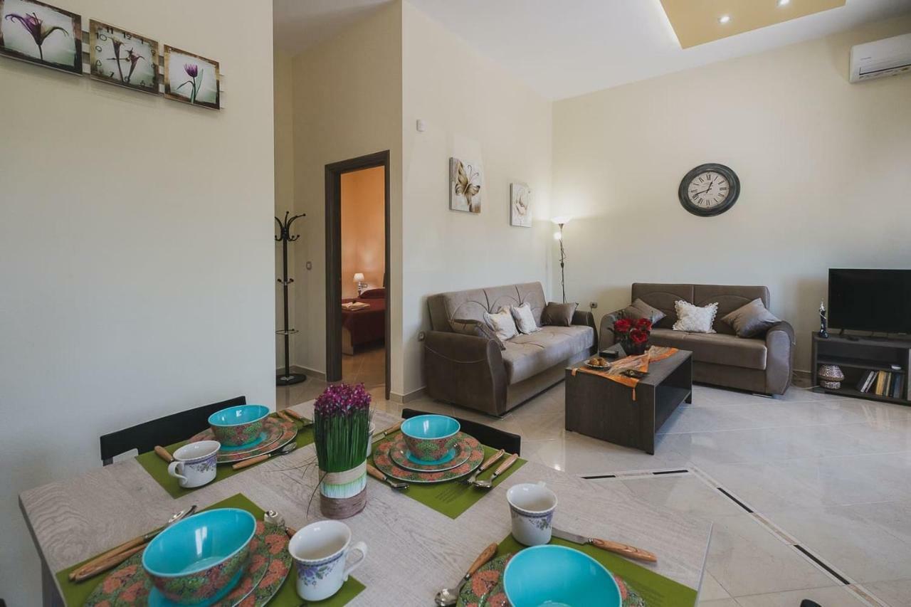 Spacious Home With Parking Chania  Exterior photo